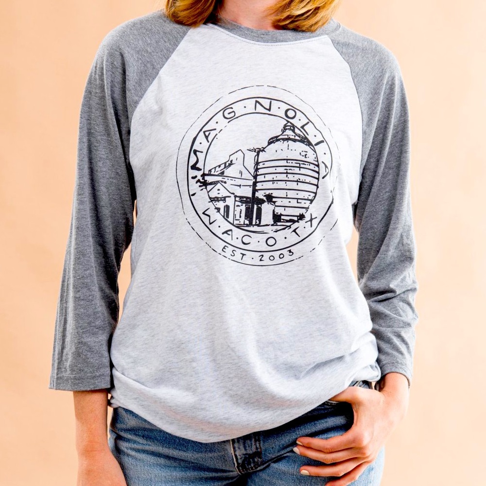 Magnolia Silos Chip & Joanna Gaines Baseball Tee sz Large